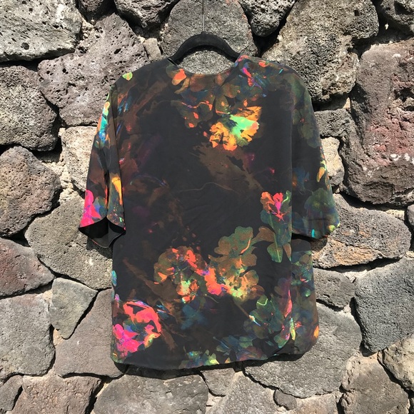 H&M Floral Kimono - Picture 3 of 3